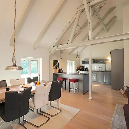 Am Apfelbaum - Romantische Remise Direkt Am Golfplatz Und Der Schlei