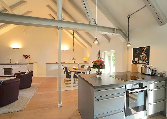 Am Apfelbaum - Romantische Remise Direkt Am Golfplatz Und Der Schlei